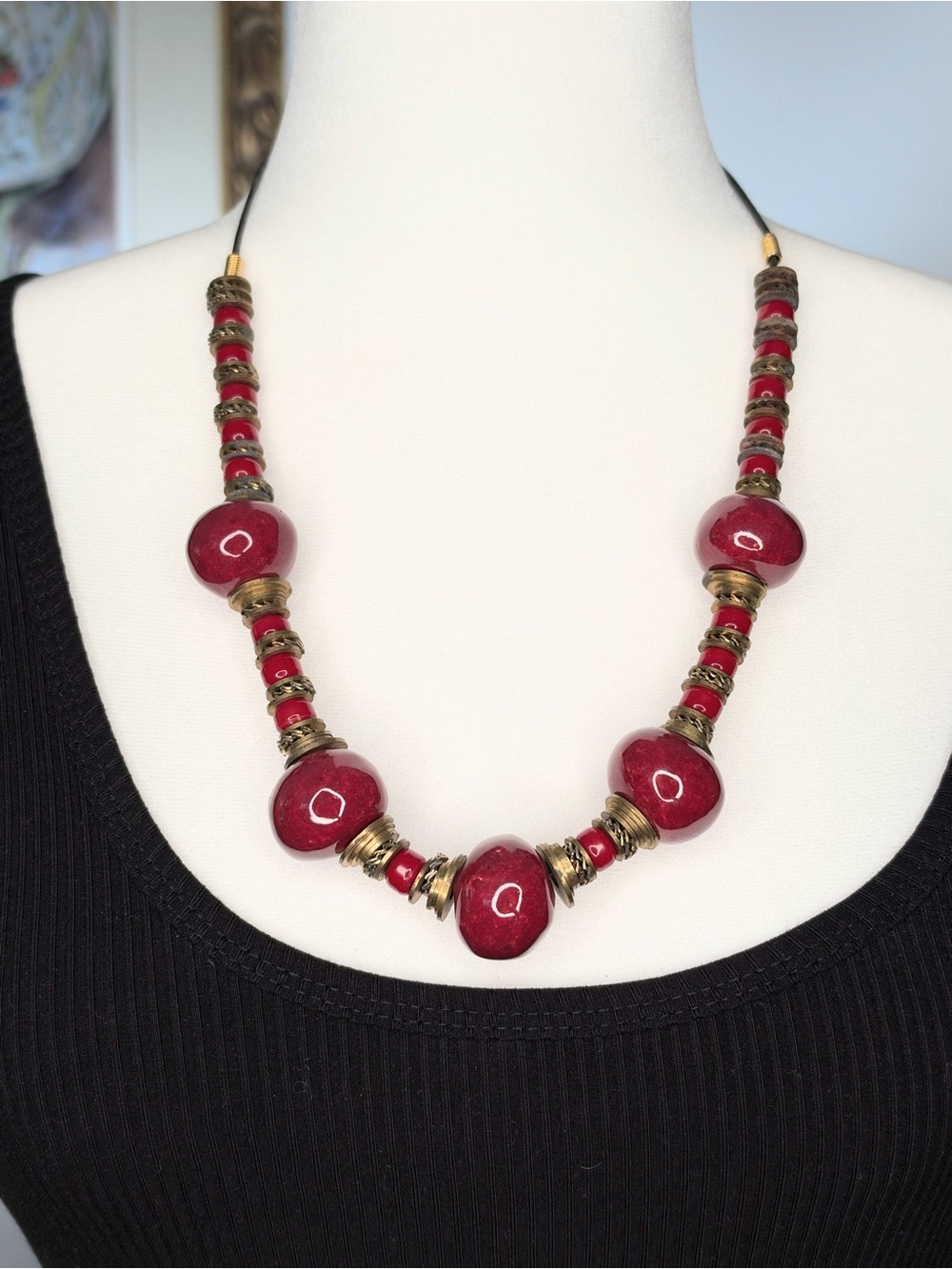 Red Ceramic Glass Bead Statement Necklace Boho Tribal Gold Tone 24-25โ